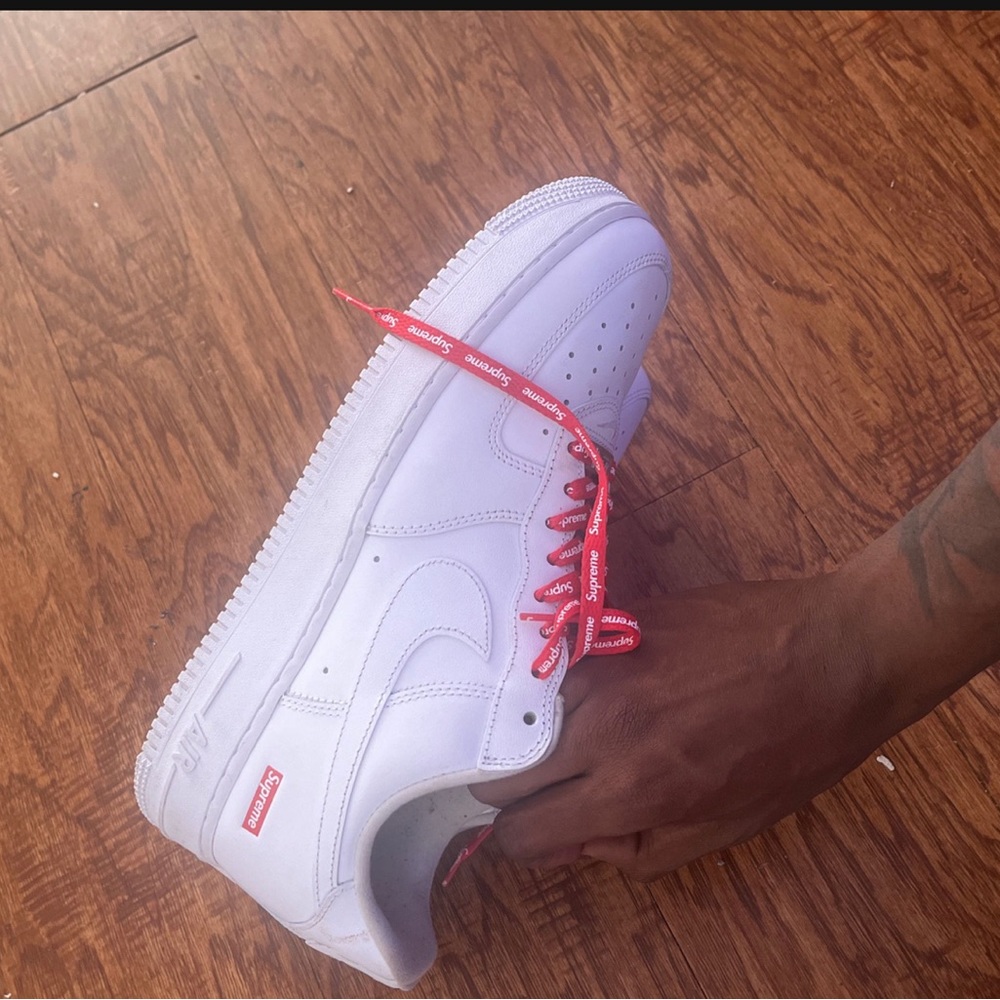 Airforce 1 supreme white